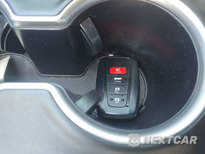 2024 Toyota Camry LE - zdjęcie 14 z 24 - miniatura