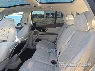 2023 Mercedes-Benz EQS 580 4MATIC SUV - zdjęcie 13 z 31 - miniatura