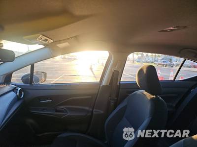 2025 Nissan Versa SV - zdjęcie 14 z 21 - miniatura