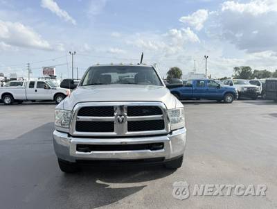 2013 Ram 2500 Tradesman Crew Cab Long Bed - zdjęcie 2 z 18 - miniatura