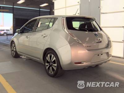2016 Nissan LEAF SL - zdjęcie 6 z 18 - miniatura