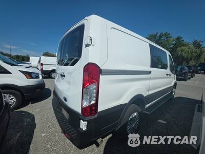 2025 Ford Transit 250 Cargo Van Low Roof 130.0" WB - zdjęcie 4 z 23 - miniatura
