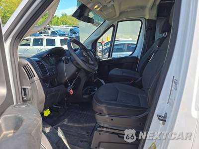 2025 Ram ProMaster 2500 Cargo Van Tradesman w/Passenger Seat Low Roof 136.0" WB - zdjęcie 7 z 36 - miniatura