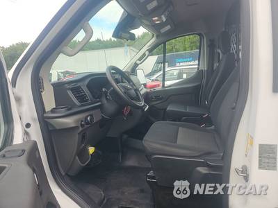 2025 Ford Transit 250 Cargo Van Low Roof 130.0" WB - zdjęcie 7 z 30 - miniatura