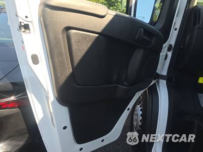 2025 Ram ProMaster 2500 Cargo Van Tradesman w/Passenger Seat Low Roof 136.0" WB - zdjęcie 9 z 31 - miniatura