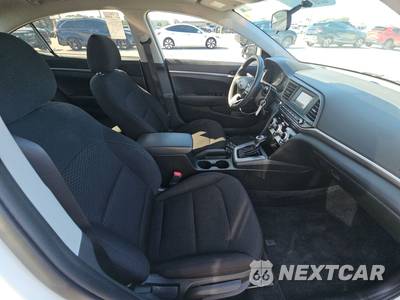 2019 Hyundai Elantra SE Sedan - zdjęcie 8 z 28 - miniatura
