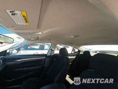 2019 Hyundai Elantra SE Sedan - zdjęcie 18 z 28 - miniatura