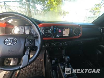 2019 Toyota Tacoma TRD Off-Road Crew Cab Medium Bed - zdjęcie 11 z 37 - miniatura