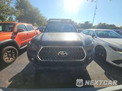 2019 Toyota Tacoma TRD Off-Road Crew Cab Medium Bed - zdjęcie 2 z 37 - miniatura