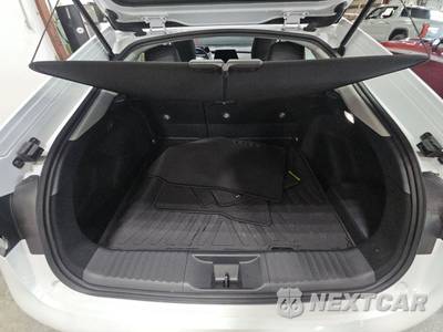 2025 Toyota Prius Plug-In Hybrid XSE - zdjęcie 16 z 20 - miniatura