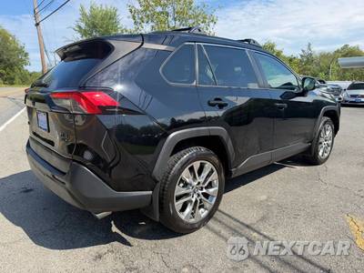 2019 Toyota RAV4 XLE Premium - zdjęcie 6 z 43 - miniatura