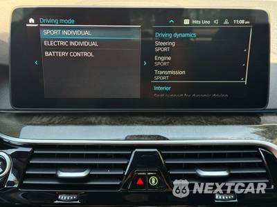 2022 BMW 5 Series Sedan 530e - zdjęcie 25 z 48 - miniatura