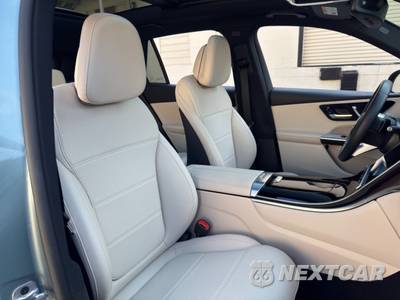 2025 Mercedes-Benz GLC 300 - zdjęcie 39 z 48 - miniatura