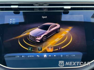 2025 Mercedes-Benz E 350 4MATIC Sedan - zdjęcie 33 z 48 - miniatura