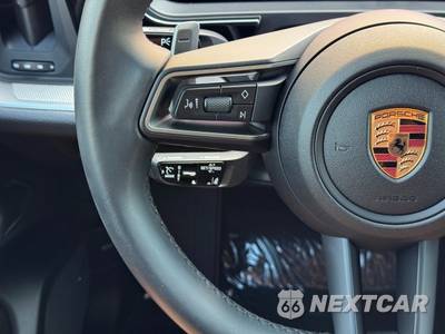 2025 Porsche Cayenne E-Hybrid - zdjęcie 21 z 48 - miniatura