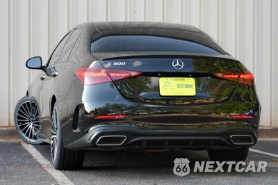 2025 Mercedes-Benz C 300 - zdjęcie 4 z 48 - miniatura