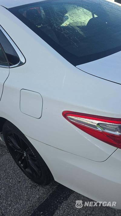 2017 Toyota Camry SE - zdjęcie 22 z 24 - miniatura
