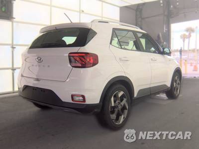 2025 Hyundai Venue SEL - zdjęcie 4 z 22 - miniatura