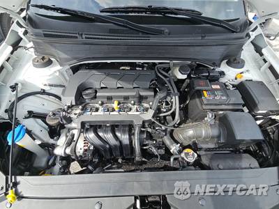 2025 Hyundai Venue SEL - zdjęcie 15 z 22 - miniatura
