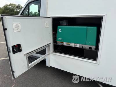 2020 Ford Transit 350 HD Cutaway 9950 GVWR DRW - zdjęcie 34 z 49 - miniatura