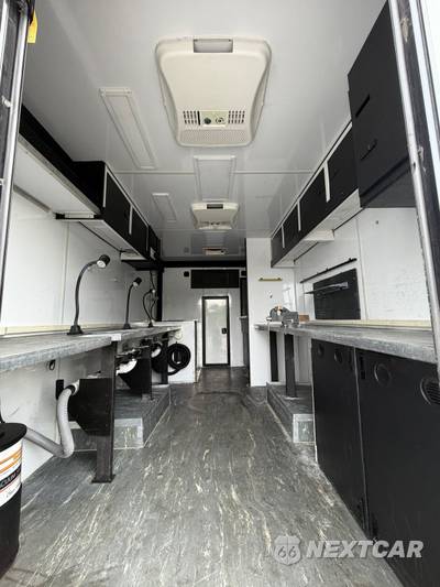 2020 Ford Transit 350 HD Cutaway 9950 GVWR DRW - zdjęcie 36 z 49 - miniatura