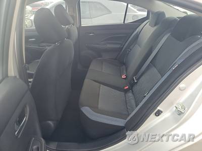 2025 Nissan Versa SV - zdjęcie 13 z 22 - miniatura