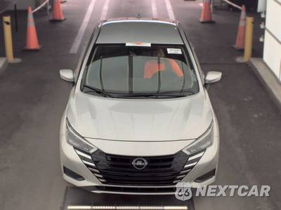 2025 Nissan Versa SV - zdjęcie 2 z 22 - miniatura
