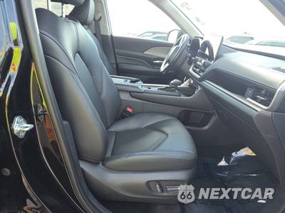 2025 Toyota Grand Highlander XLE - zdjęcie 8 z 31 - miniatura