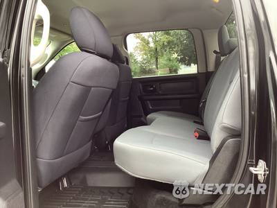 2017 Ram 2500 Tradesman Crew Cab Medium Bed - zdjęcie 10 z 18 - miniatura