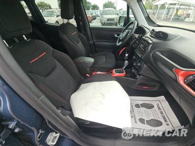 2021 Jeep Renegade Trailhawk - zdjęcie 8 z 17 - miniatura