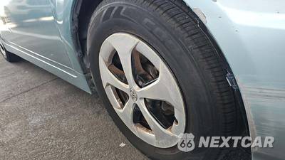2015 Toyota Prius Three - zdjęcie 38 z 47 - miniatura