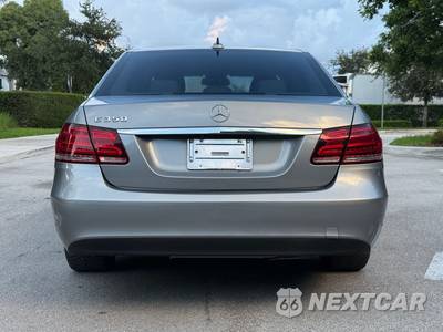 2014 Mercedes-Benz E 350 Sedan - zdjęcie 9 z 95 - miniatura
