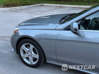 2014 Mercedes-Benz E 350 Sedan - zdjęcie 35 z 95 - miniatura