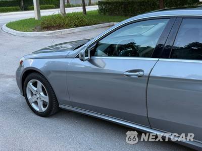2014 Mercedes-Benz E 350 Sedan - zdjęcie 37 z 95 - miniatura