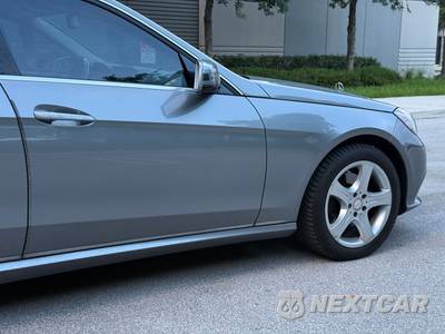 2014 Mercedes-Benz E 350 Sedan - zdjęcie 56 z 95 - miniatura