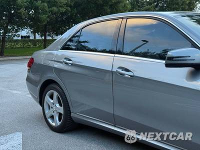 2014 Mercedes-Benz E 350 Sedan - zdjęcie 62 z 95 - miniatura