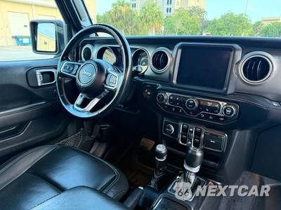 2022 Jeep Wrangler Unlimited Sahara - zdjęcie 99 z 163 - miniatura