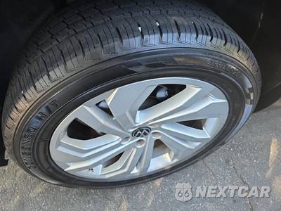 2021 Volkswagen Atlas 2.0T SE w/Technology - zdjęcie 10 z 23 - miniatura