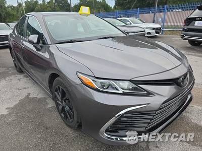 2024 Toyota Camry LE - zdjęcie 3 z 24 - miniatura