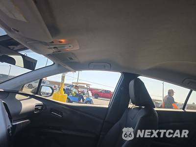 2017 Toyota Prius Prime Premium - zdjęcie 18 z 29 - miniatura
