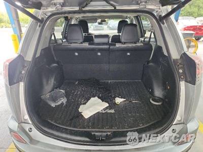 2017 Toyota RAV4 Limited - zdjęcie 8 z 18 - miniatura
