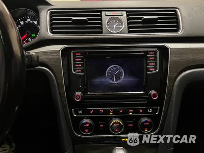2017 Volkswagen Passat 1.8T SE - zdjęcie 31 z 50 - miniatura