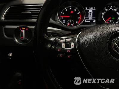 2017 Volkswagen Passat 1.8T SE - zdjęcie 28 z 50 - miniatura