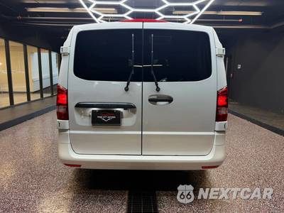 2019 Mercedes-Benz Metris Passenger Van 126.0" WB - zdjęcie 6 z 37 - miniatura