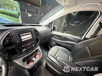 2019 Mercedes-Benz Metris Passenger Van 126.0" WB - zdjęcie 22 z 37 - miniatura