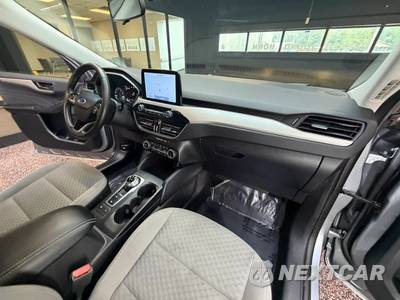 2022 Ford Escape SE - zdjęcie 42 z 43 - miniatura