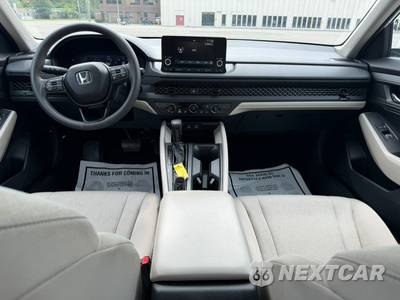 2025 Honda Accord Sedan LX - zdjęcie 29 z 35 - miniatura
