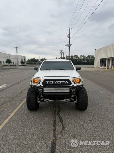 2015 Toyota Tacoma Crew Cab Medium Bed - zdjęcie 2 z 30 - miniatura