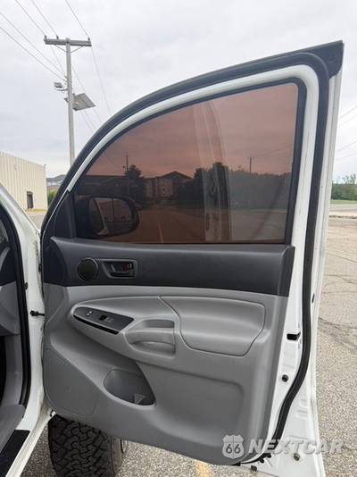 2015 Toyota Tacoma Crew Cab Medium Bed - zdjęcie 23 z 30 - miniatura