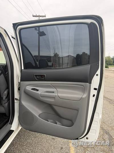 2015 Toyota Tacoma Crew Cab Medium Bed - zdjęcie 21 z 30 - miniatura